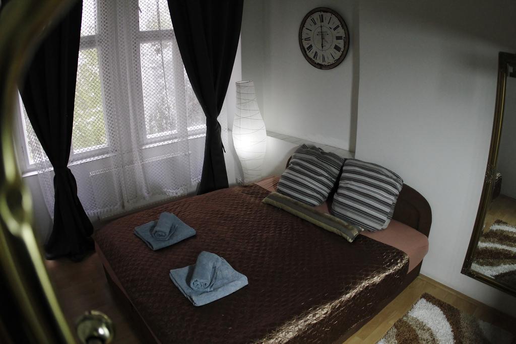 קרלובי וארי Apartman Lukas מראה חיצוני תמונה